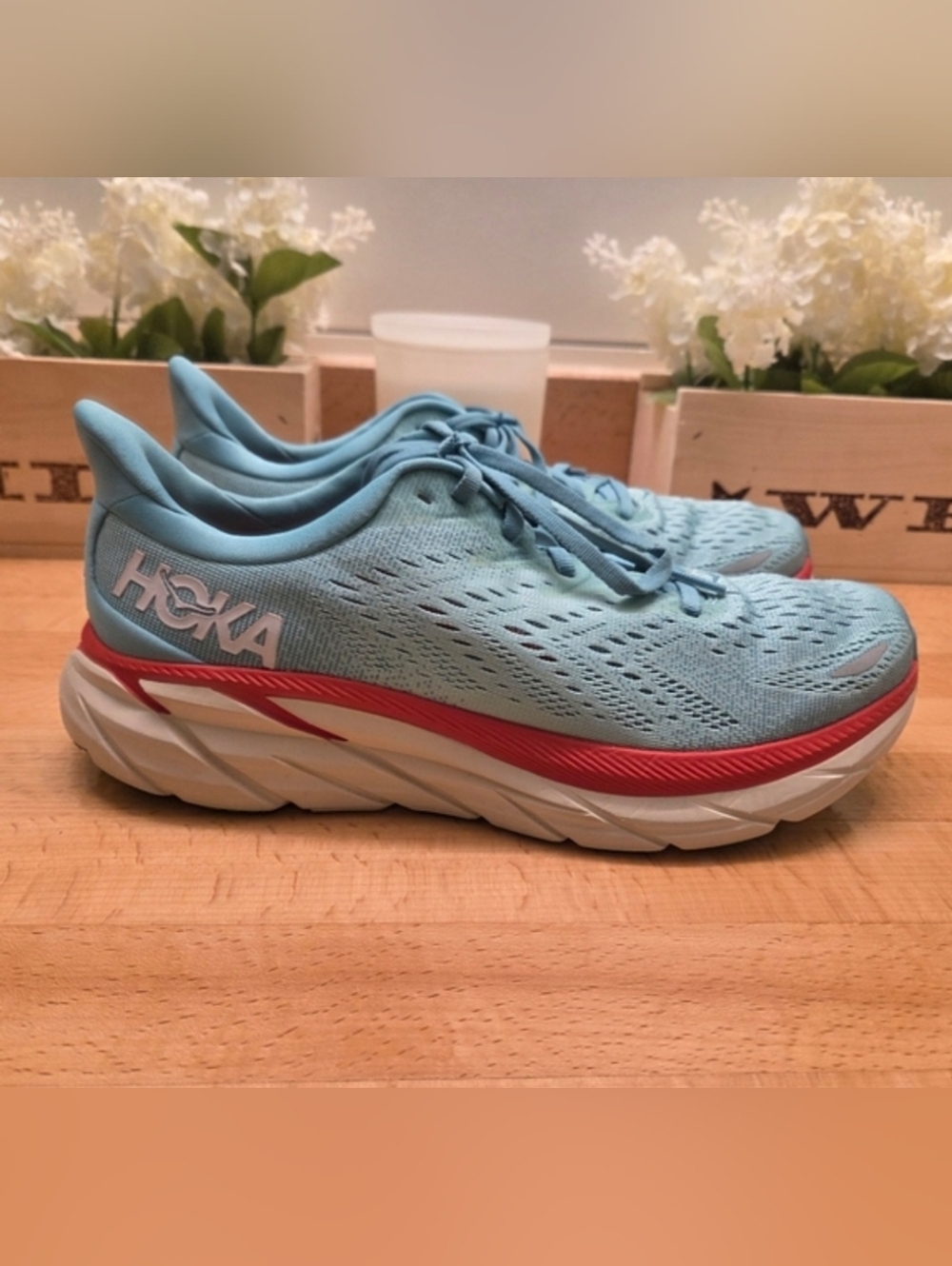 Hoka One One Women's Clifton 8 Aquarelle/Eggshell  Size 9.5